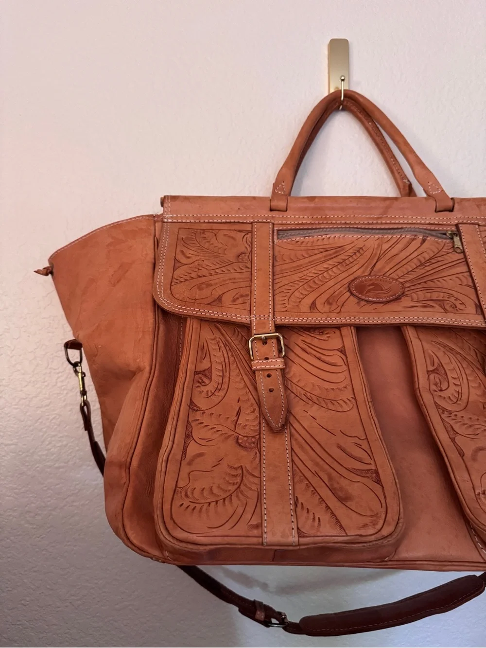 VTG Sergios Collection Genuine Leather Western Tooled Travel Bag Weekend Duffel